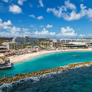 Semesteranläggning (resort) Mangrove Corendon Curacao Resort, Curio By Hilton, Willemstad